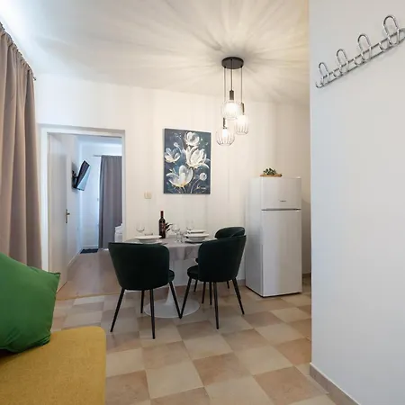 Apartment Dama