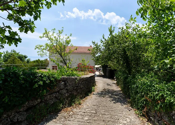 Apartment Dama