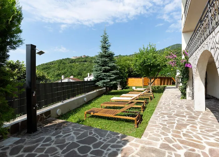 Dama Apartment