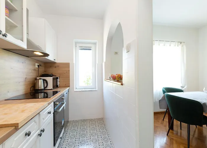 Apartment Dama