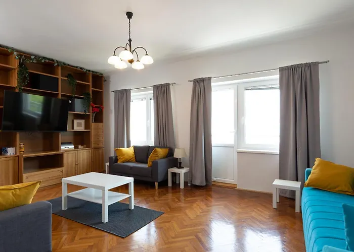 Dama Apartment