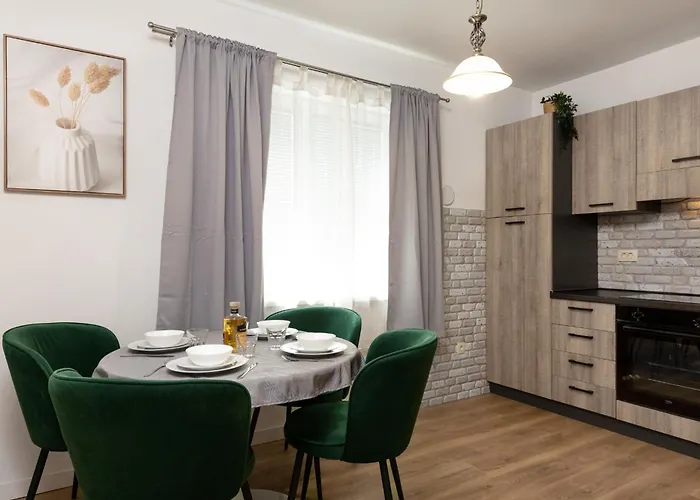 Dama Apartment