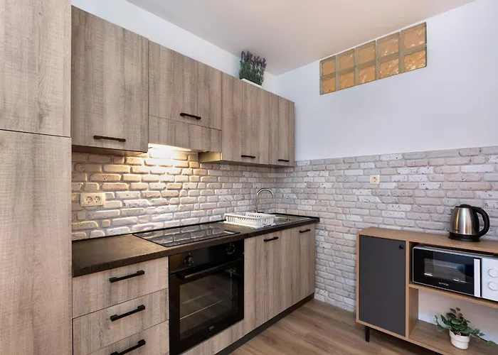 Dama Apartment